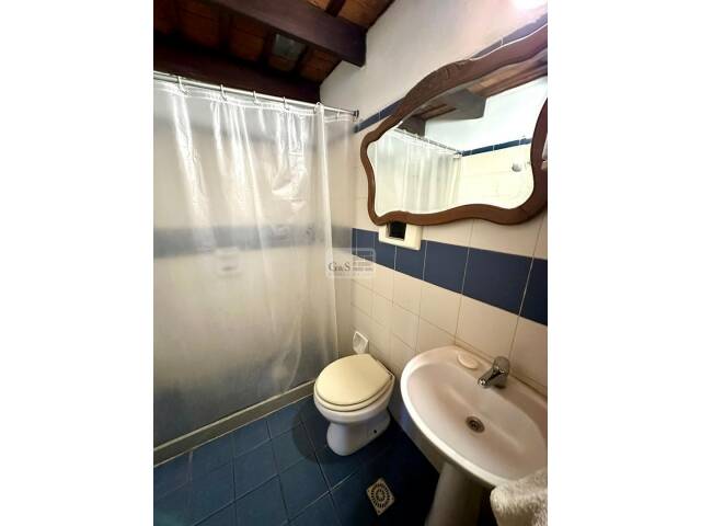Baño de servicio
